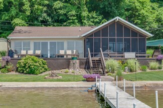 14901 Birch North Shore Dr, Vandalia, MI 49095