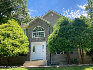105 Shepard Ave, Delaware Water Gap, PA 18327