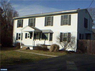 2301 Smiths Ln, Wilmington, DE 19810