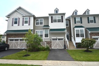 3 Bauer Ln, Cranbury, NJ 08512