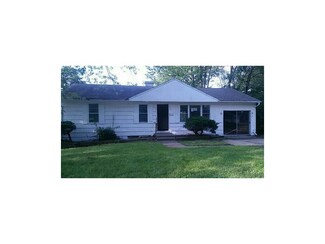 8410 Ruskin Way, Kansas City, MO 64134