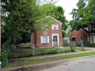 318 Cole Ave, Rockford, IL 61102