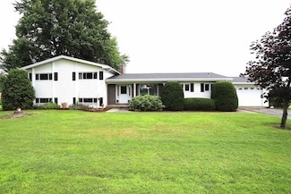 246 Vermont 105, Newport, VT 05855