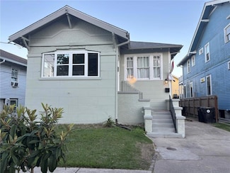 2427 Peniston St, New Orleans, LA 70115