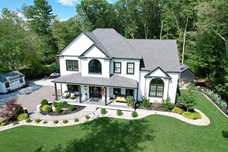5 Hartford Ave W, Mendon, MA 01756