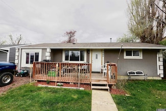1446 Jim Bridger Ave, Casper, WY 82604