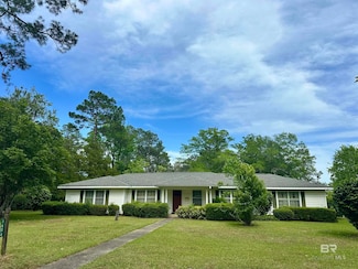 1606 Escambia Ave, Brewton, AL 36426