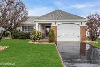 6 Greenwich Ave, Manchester, NJ 08759