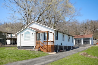 19W640 Bluff Rd, Lemont, IL 60439