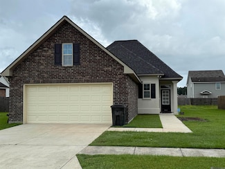 1614 W Cocodrie Dr, Gonzales, LA 70737