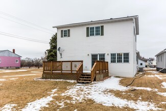 114 A St, Cummings, ND 58223
