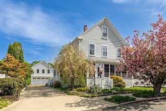 5 Bricher St, Newburyport, MA 01950