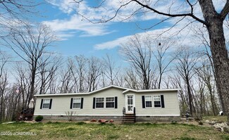 830 County Road Y, Harrisburg, MO 65256