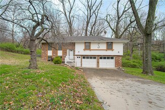 515 NW Cherokee Dr, Riverside, MO 64150