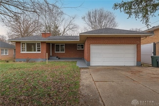 40 Meadow Dr, Dayton, OH 45416