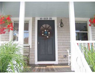 600 Green End Ave, Middletown, RI 02842