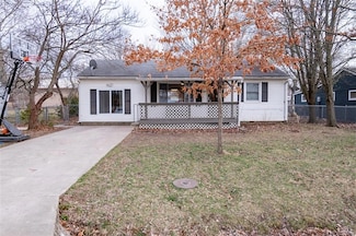 225 W 5th St, Adrian, MO 64720