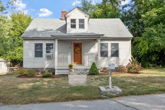 24 Doris St, Manchester, NH 03103