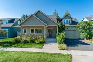 2073 NE Cradle Mountain Way, Bend, OR 97701
