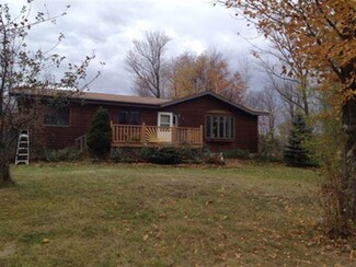 3141 Maple Ln, Proctor, MN 55810
