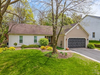 259 Yorkshire Dr, Fox River Grove, IL 60021