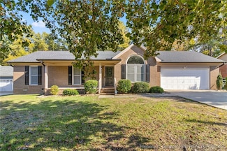 2713 Leabrook Dr, Fayetteville, NC 28306