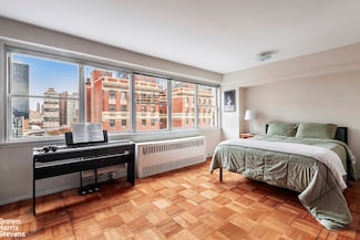 430 W 34th St Unit 15E, New York, NY 10001