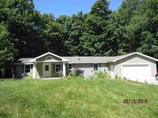 5200 S 500 W, Bringhurst, IN 46913