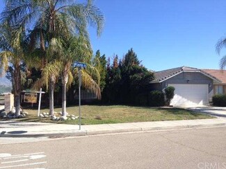 217 Castle Ct, San Jacinto, CA 92583