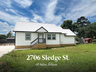 2706 Sledge St, Waller, TX 77484