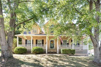 600 Horseshoe Dr, Pleasant Hill, MO 64080