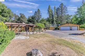 23450 San Diego Ditch Rd, Columbia, CA 95310