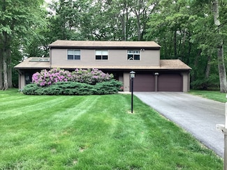 38 Stagecoach Dr, Ashland, MA 01721