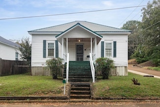 415 Herring St, Water Valley, MS 38965