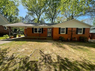 809 Randall Dr, Searcy, AR 72143