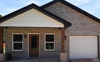 203 Charleston Dr, Pensacola, FL 32534