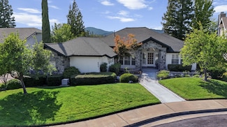 6038 Gleneagles Ct, Redding, CA 96003