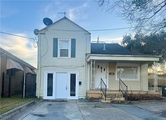 9568 Palm St, New Orleans, LA 70118