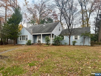 155 Maple St, Haworth, NJ 07641