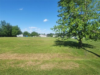 371 Denick Loop, Pocahontas, IL 62275