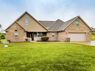 304 Hawthorne Dr, Princeton, IN 47670