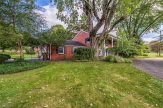 320 S Marion Ave, Louisville, OH 44641