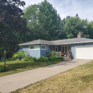 711 NE 6th Ave, Grand Rapids, MN 55744