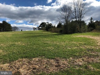 1174 Hunters Rd, Mohnton, PA 19540