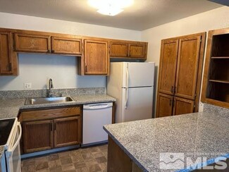 1465 E Peckham Ln Unit 34, Reno, NV 89502