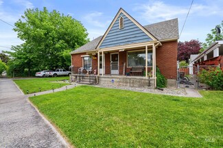 931 Riverview Blvd, Clarkston, WA 99403