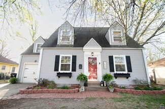1422 SW Eden Ct, Topeka, KS 66604
