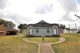 2512 Avenue G, Rosenberg, TX 77471