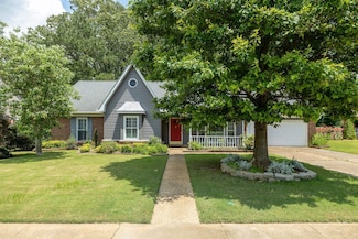 884 Heather Lake Dr, Collierville, TN 38017