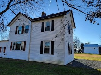 14212 Shields Bridge Rd, Belle Haven, VA 23306